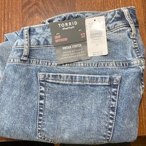 Torrid crop boyfriend